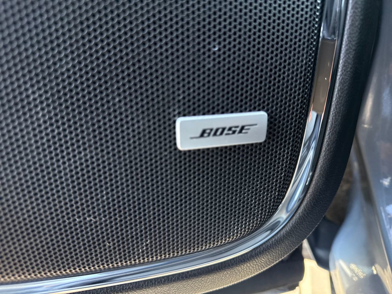 Used 2015 GMC Yukon XL Denali w/ Premium Package image 21