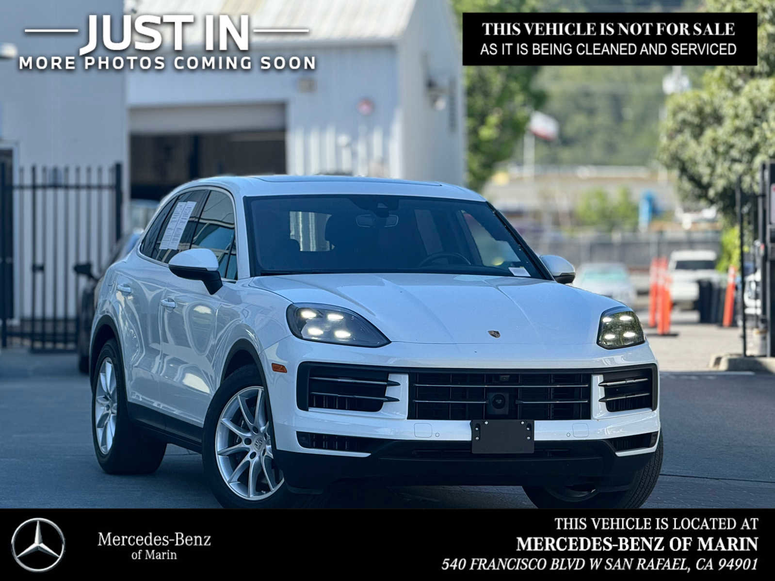 Used 2024 Porsche Cayenne image 1