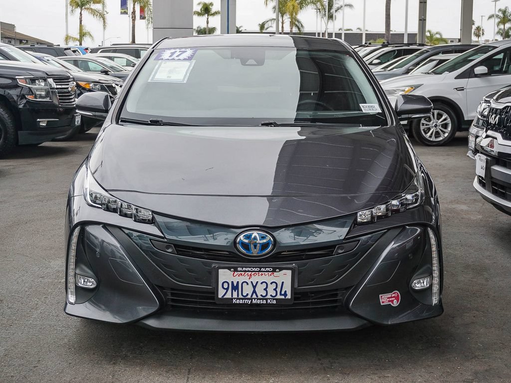 Used 2017 Toyota Prius Prime Advanced FWD image 2
