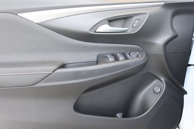 New 2026 Buick Envista Avenir FWD image 11