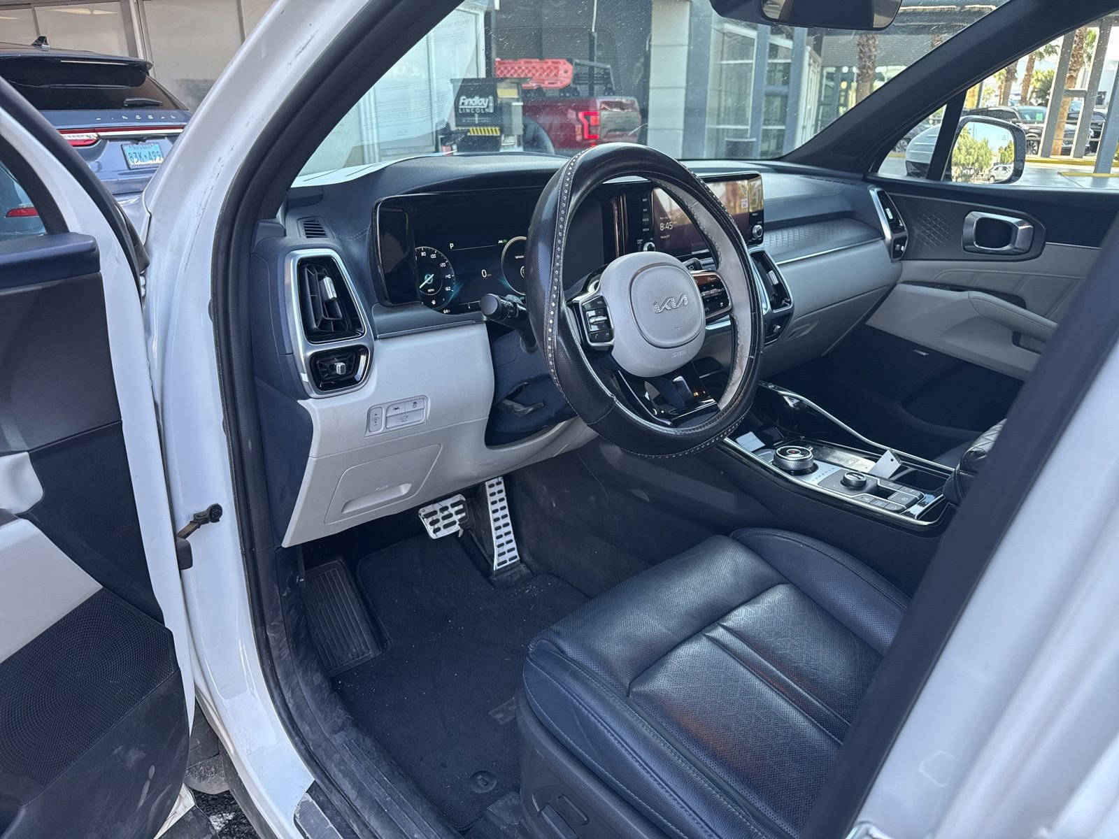 Used 2023 Kia Sorento SX Prestige AWD/4WD image 9