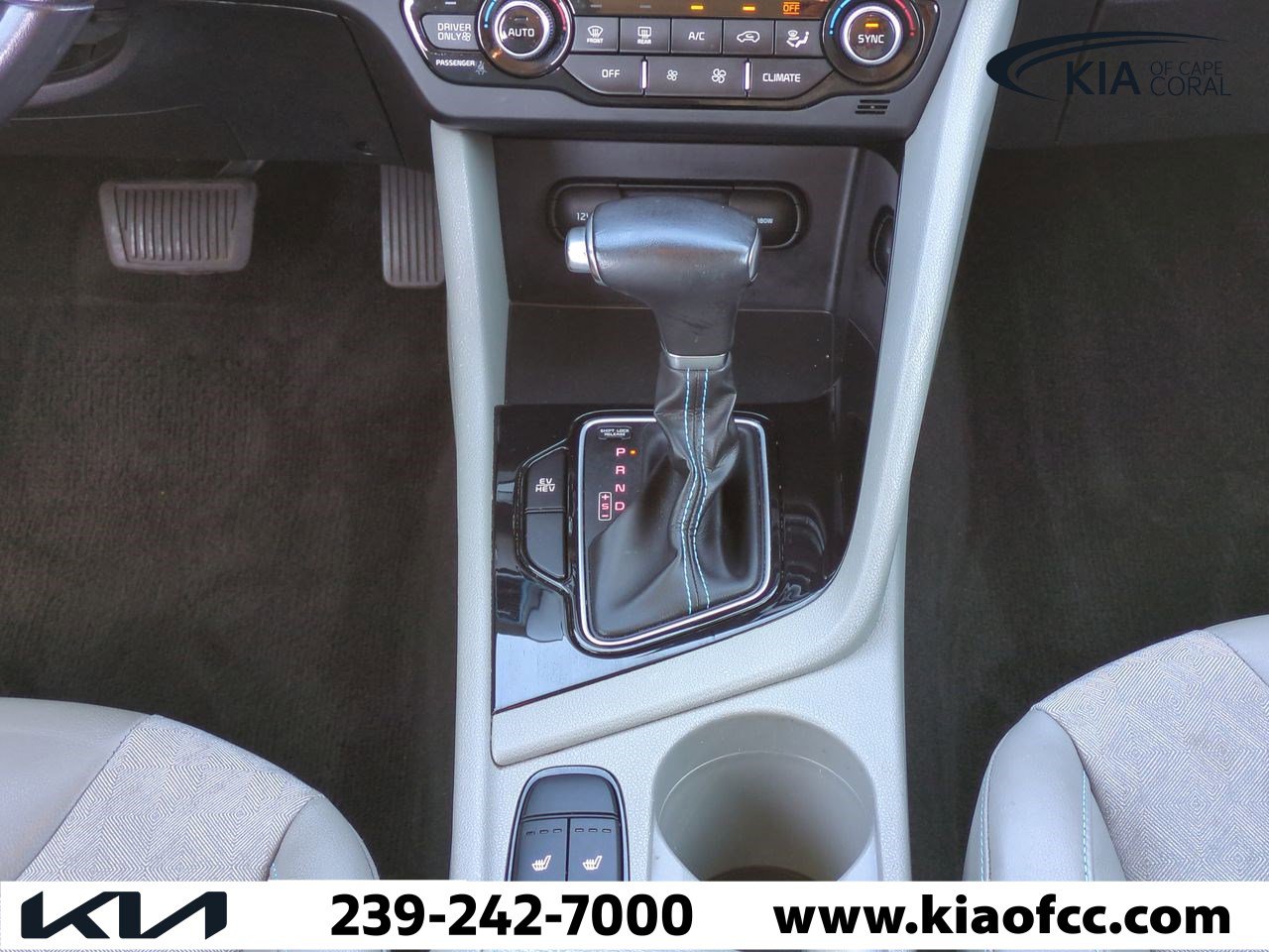 Used 2019 Kia Niro EX image 18