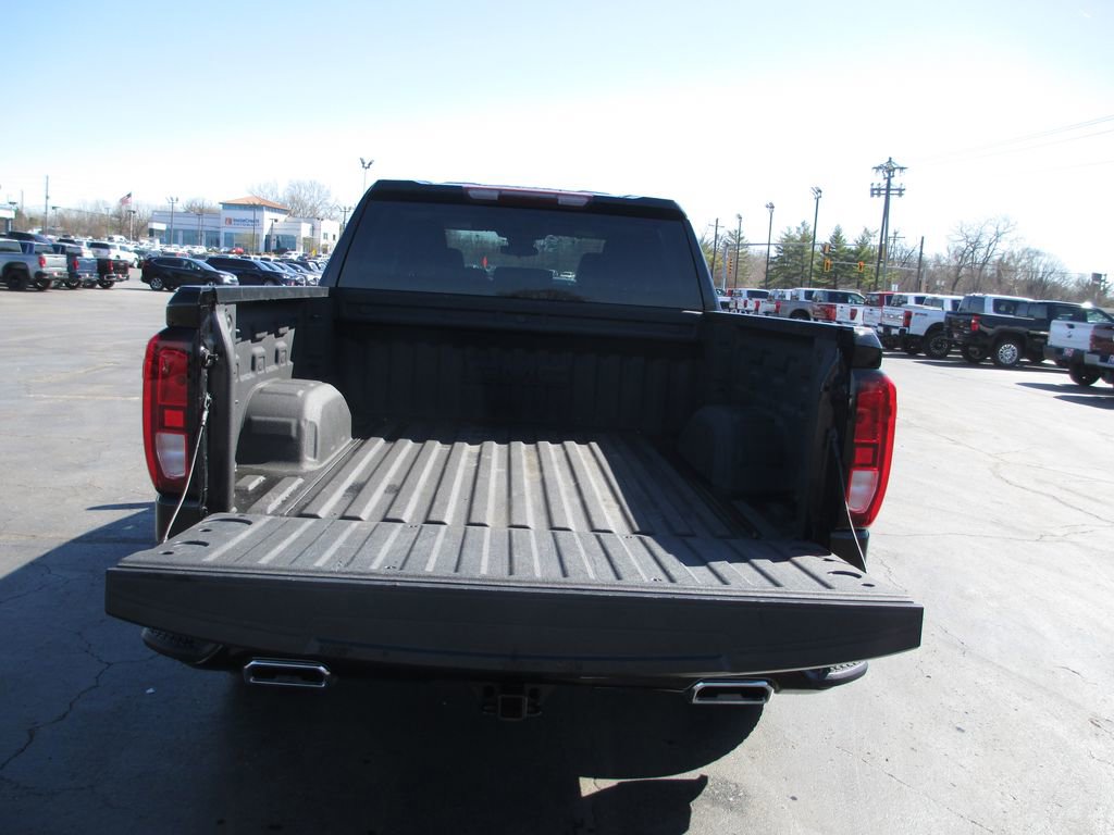 Used 2023 GMC Sierra 1500 Elevation w/ LPO, Elevation Black Package image 8