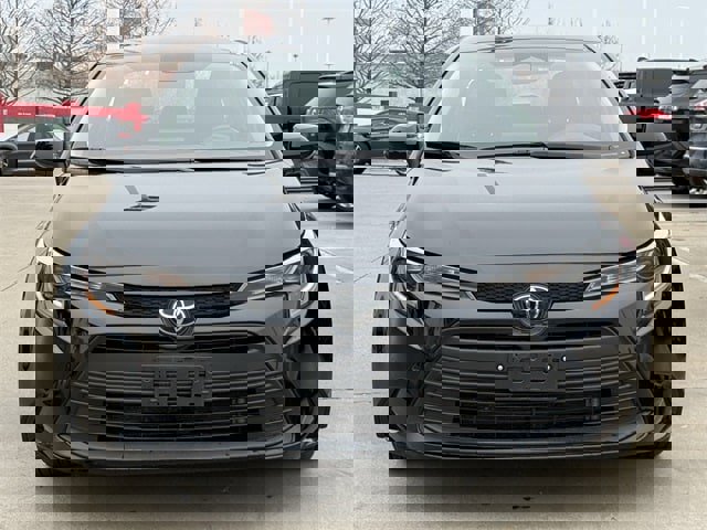 Used 2025 Toyota Corolla LE image 8