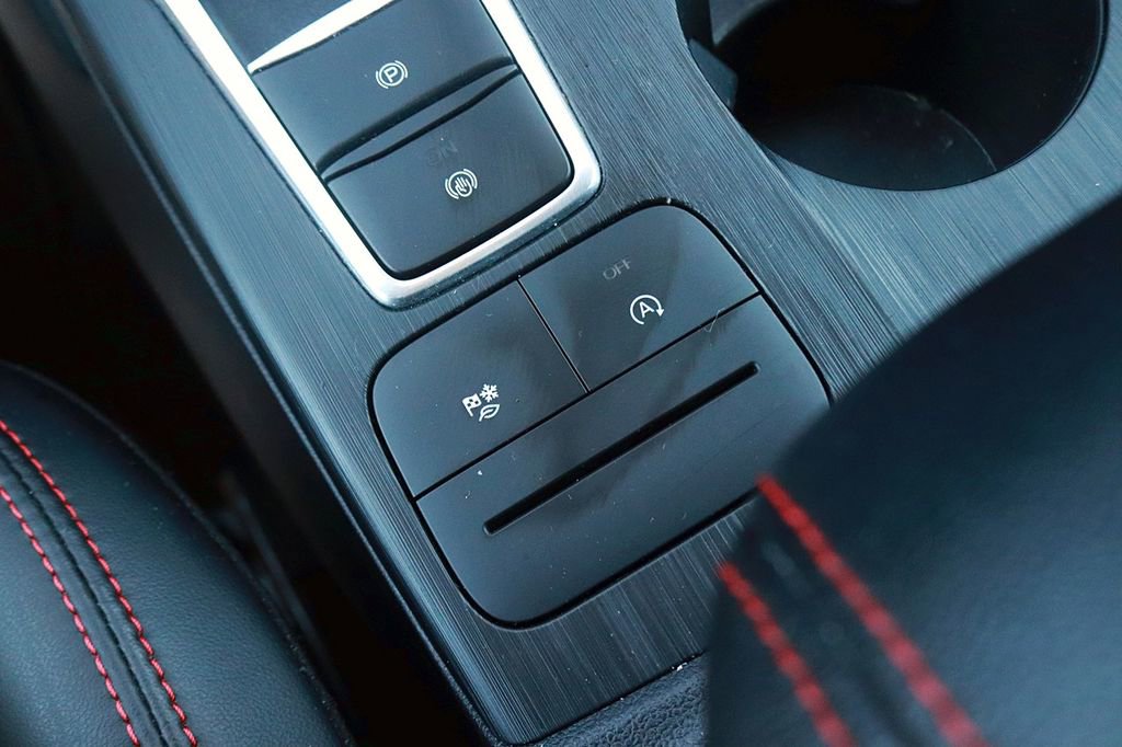 Used 2025 Ford Escape ST-Line AWD/4WD image 22