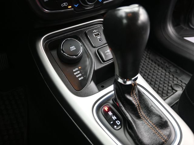 Used 2020 Jeep Compass Latitude w/ Cold Weather Group image 15