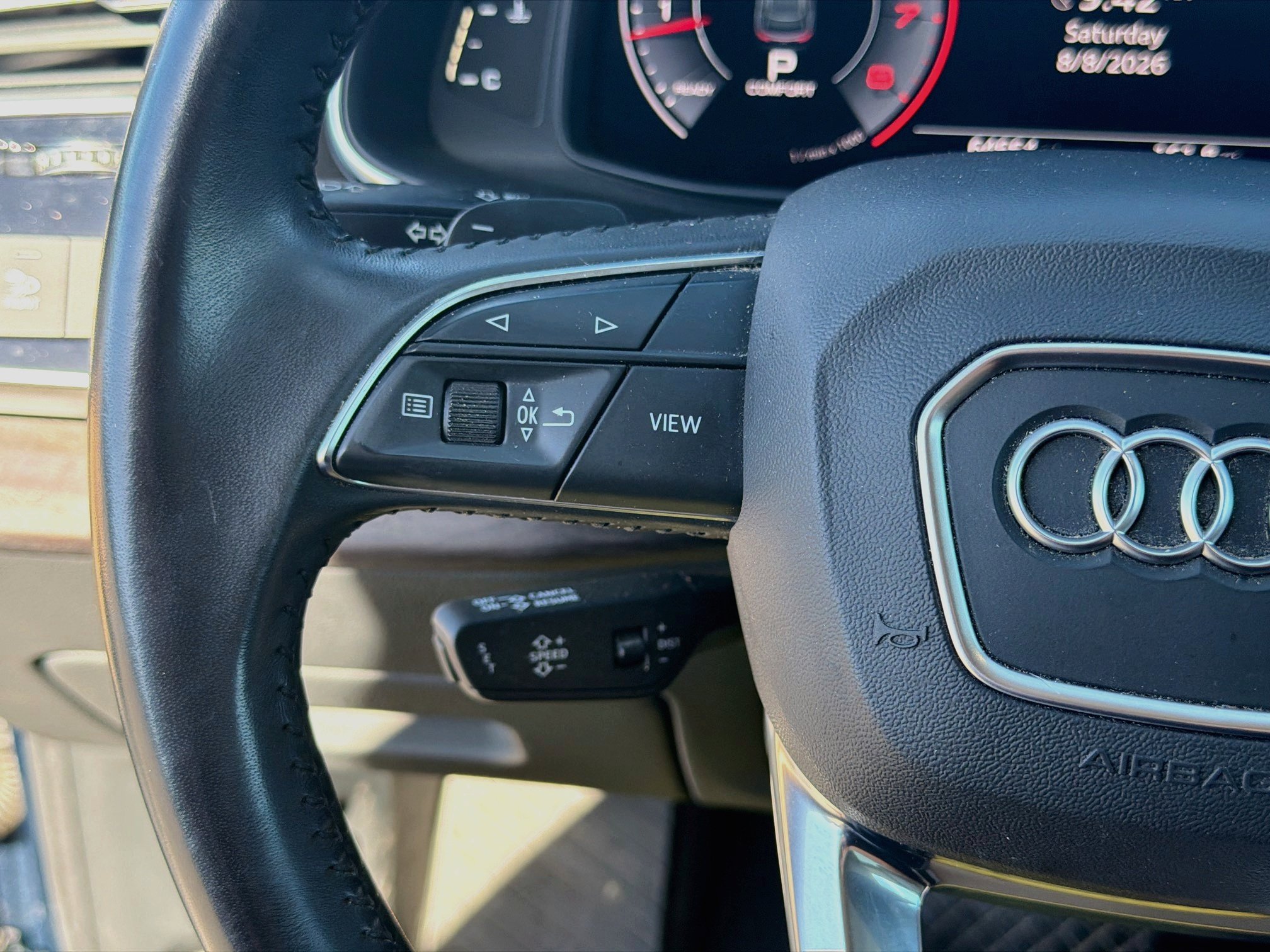 Used 2019 Audi Q8 Premium Plus AWD/4WD image 38