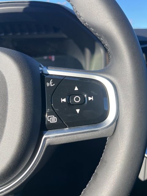 New 2026 Volvo XC90 B6 Plus image 13