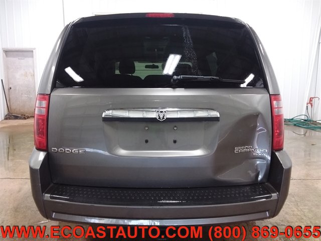 Used 2010 Dodge Grand Caravan SXT image 8