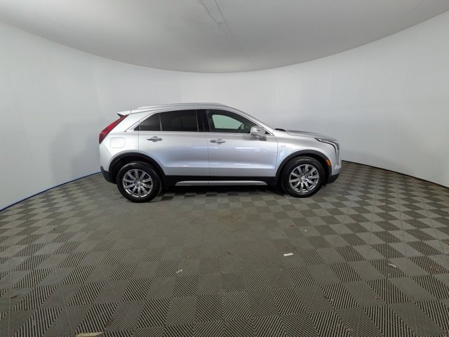Used 2021 Cadillac XT4 Premium Luxury w/ Cold Weather Package image 35