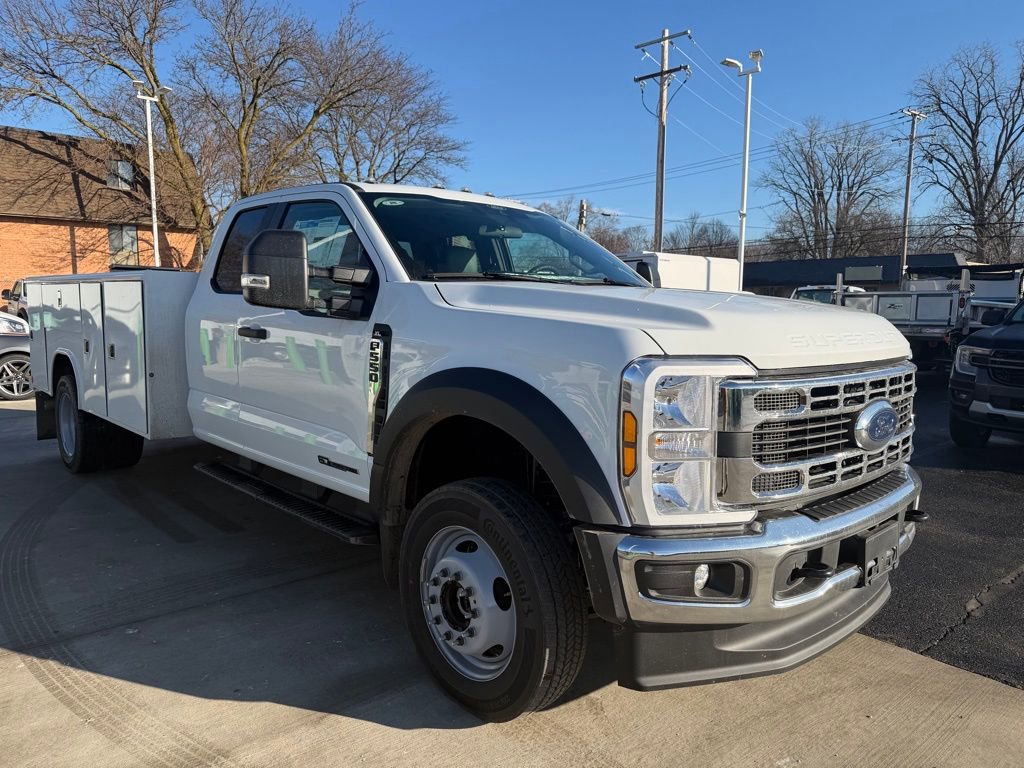 New 2026 Ford F550 4x4 Supercab Super Duty image 3
