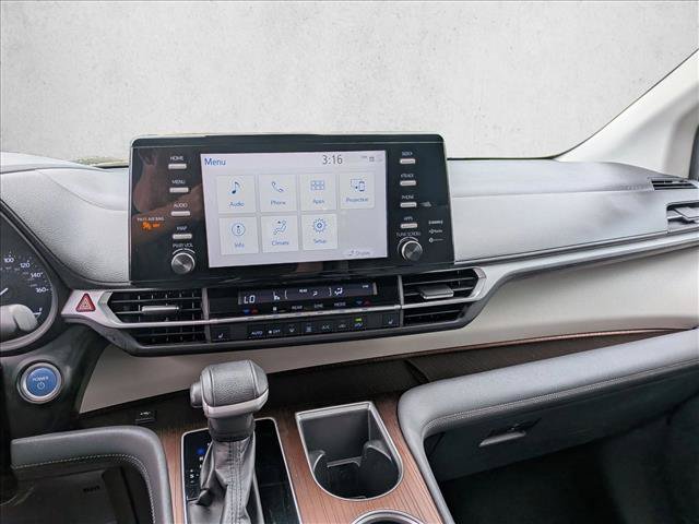Certified 2022 Toyota Sienna XLE FWD image 12