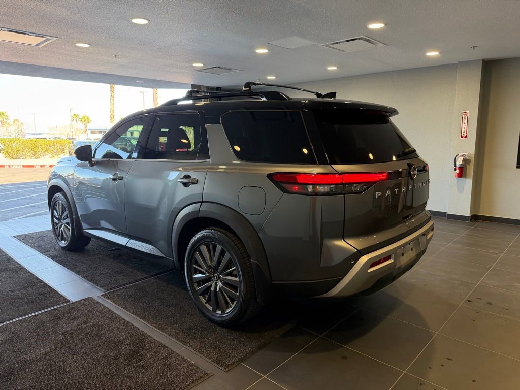 Used 2022 Nissan Pathfinder SL w/ SL Premium Package image 5
