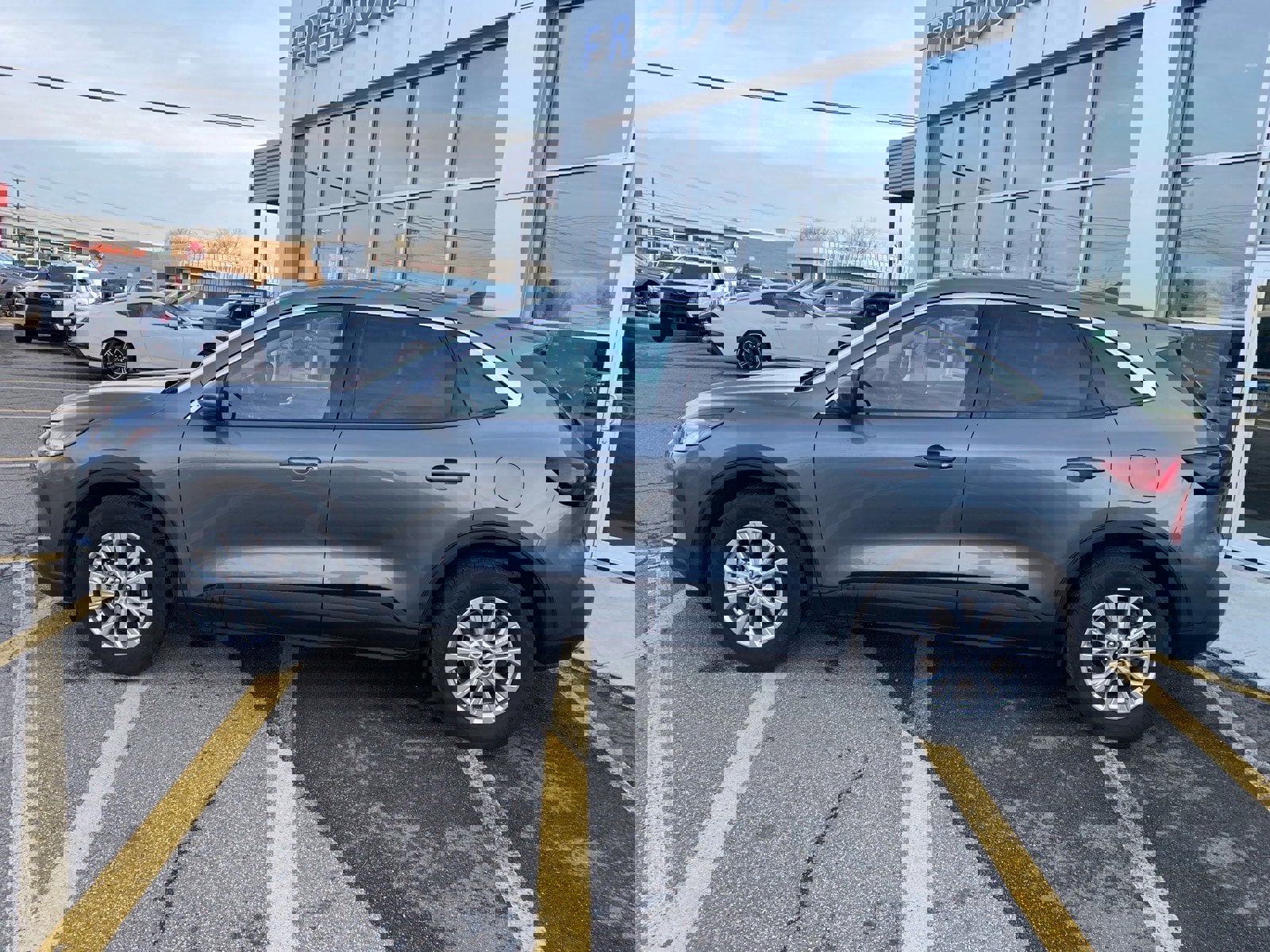 Used 2023 Ford Escape Active w/ Tech Pack #2 image 2