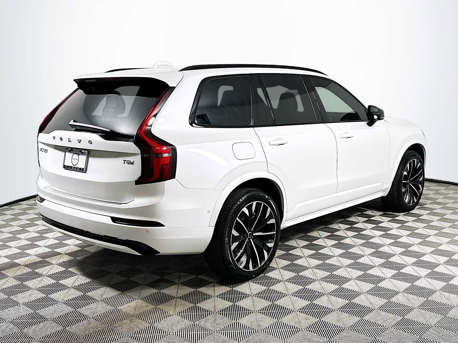 New 2026 Volvo XC90 T8 Ultra w/ Protection Package Premier AWD/4WD image 7