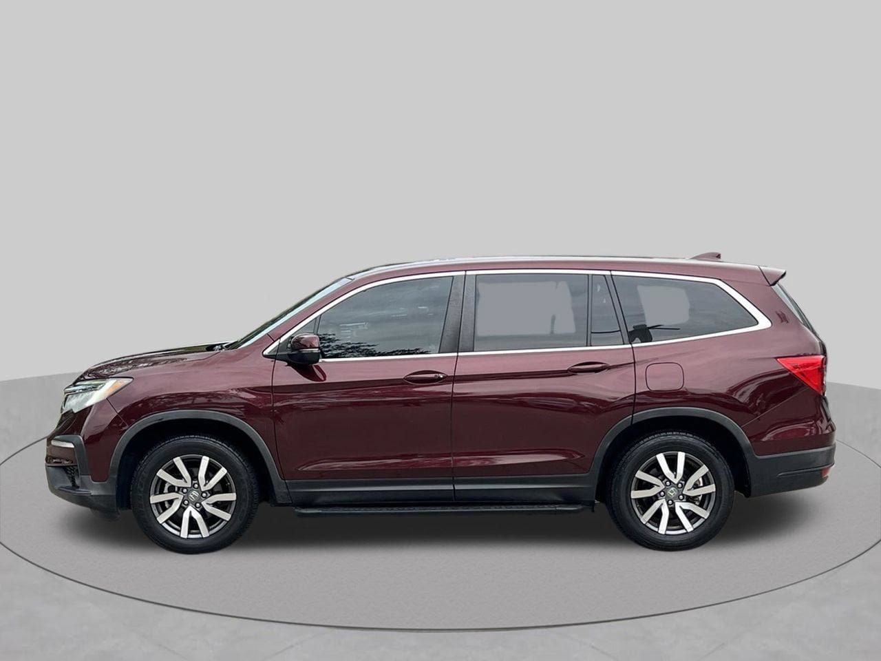 Used 2021 Honda Pilot EX image 2