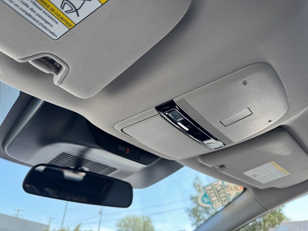 Certified 2025 Nissan Murano SV image 25