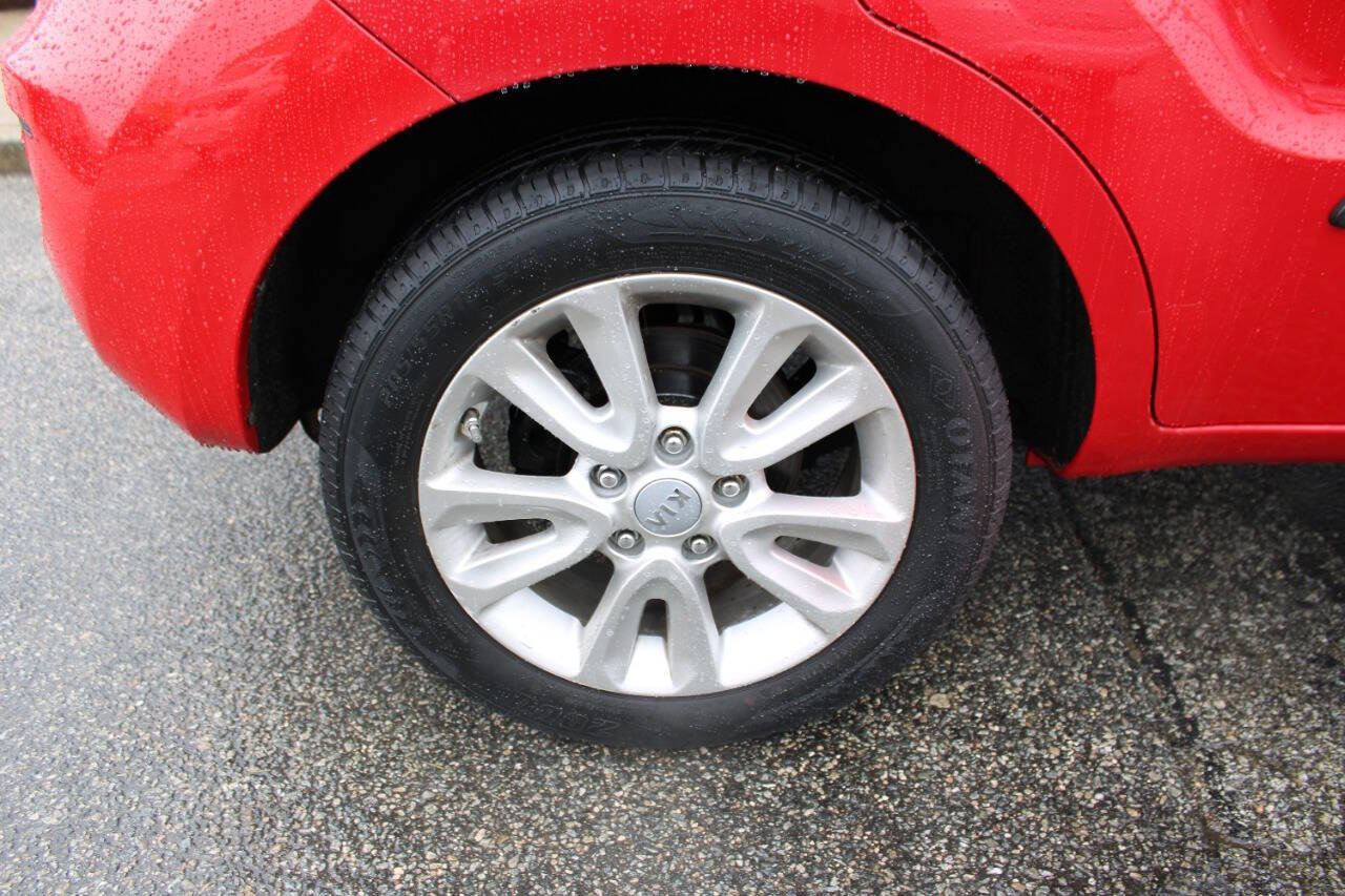 Used 2013 Kia Soul + w/ Audio Pkg image 12