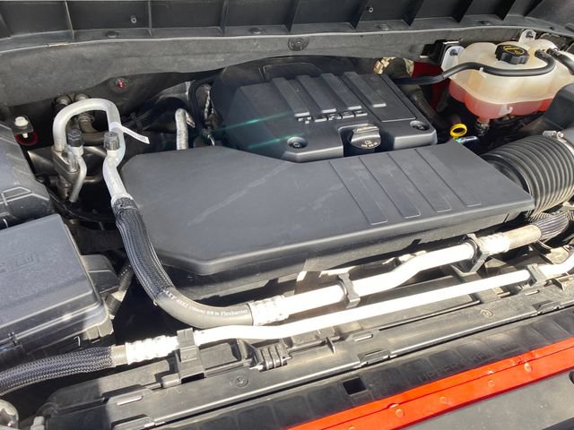 Certified 2025 Chevrolet Silverado 1500 LT AWD/4WD image 22