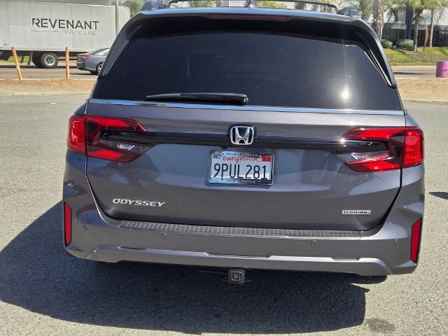Used 2025 Honda Odyssey Touring image 5