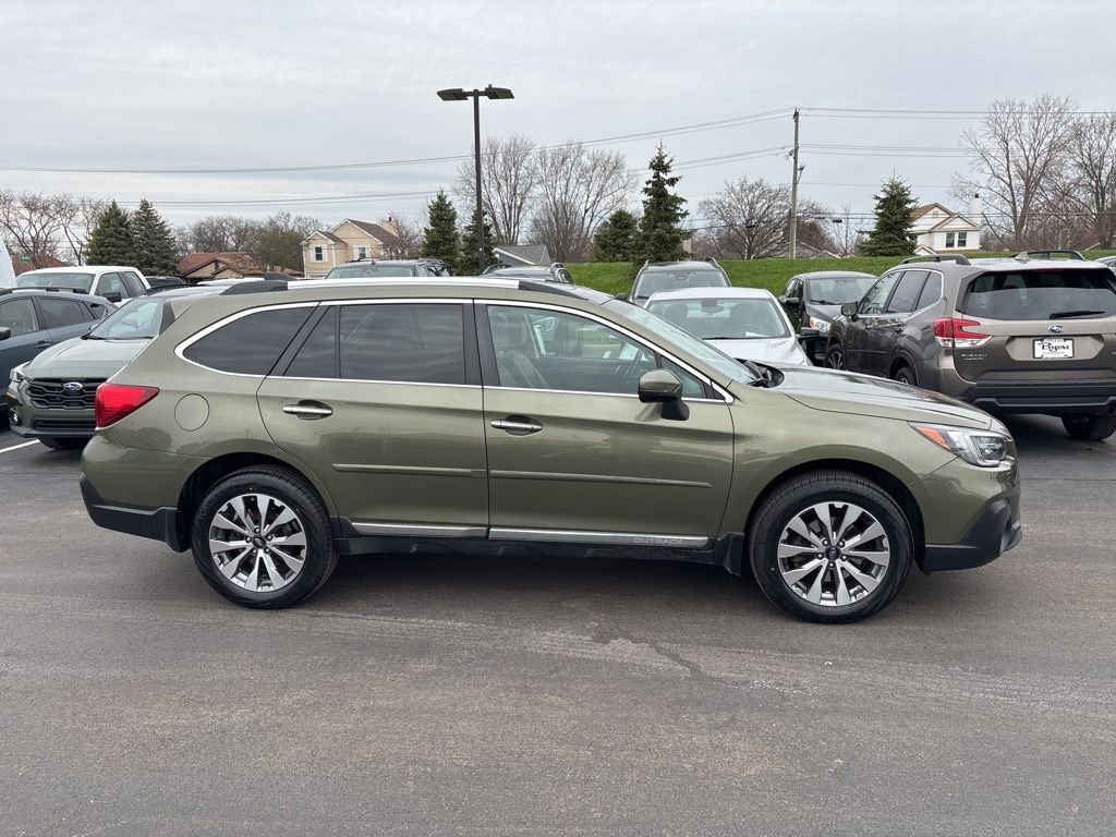 Used 2018 Subaru Outback 2.5i Touring w/ Popular Package #3 image 2