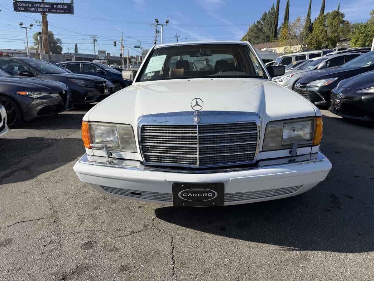Used 1991 Mercedes-Benz 560 SEL image 2