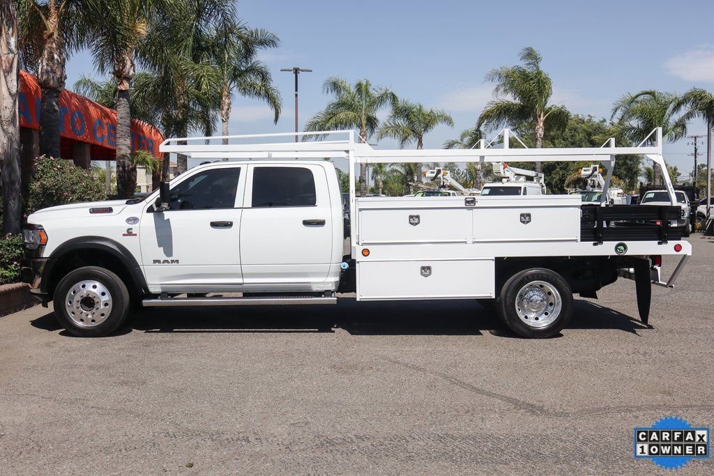 Used 2022 RAM 5500 Tradesman w/ Chrome Appearance Group RWD image 5