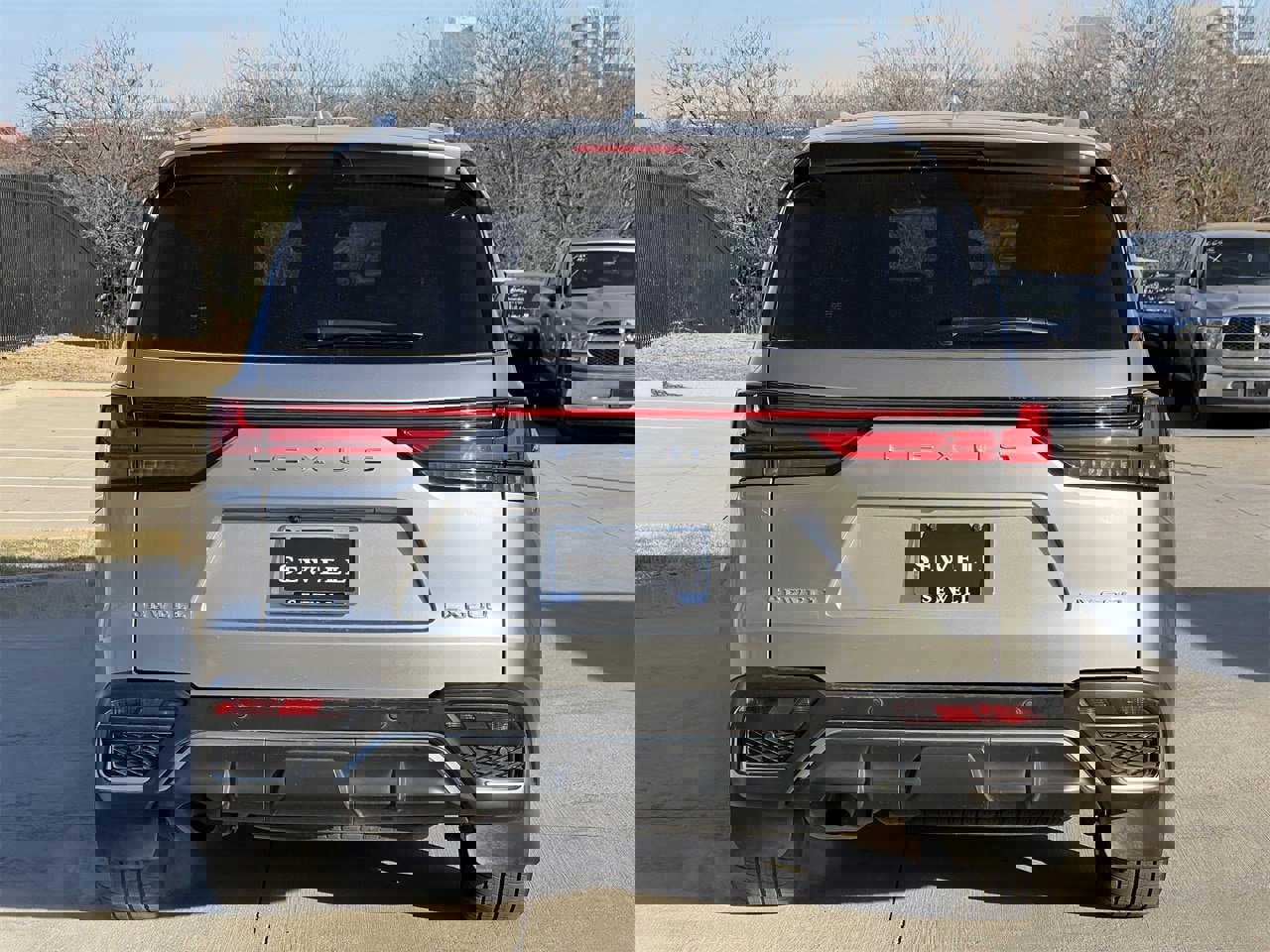 Used 2023 Lexus LX 600 F Sport image 4