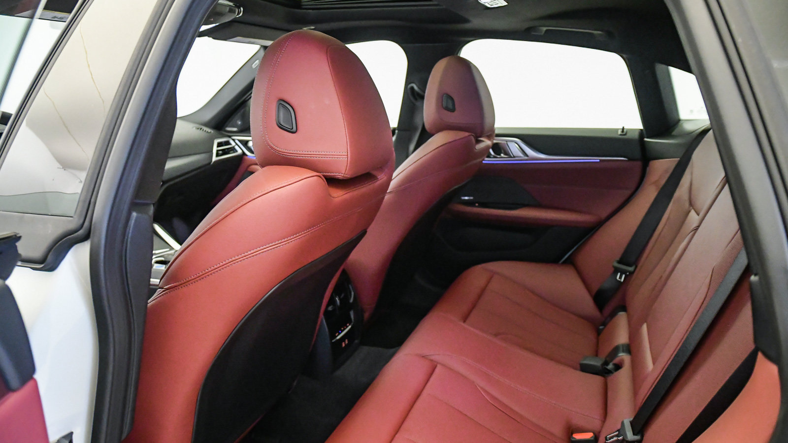 Used 2026 BMW i4 eDrive40 w/ M Sport Package RWD image 18