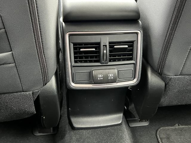Used 2024 Subaru Forester Premium image 34
