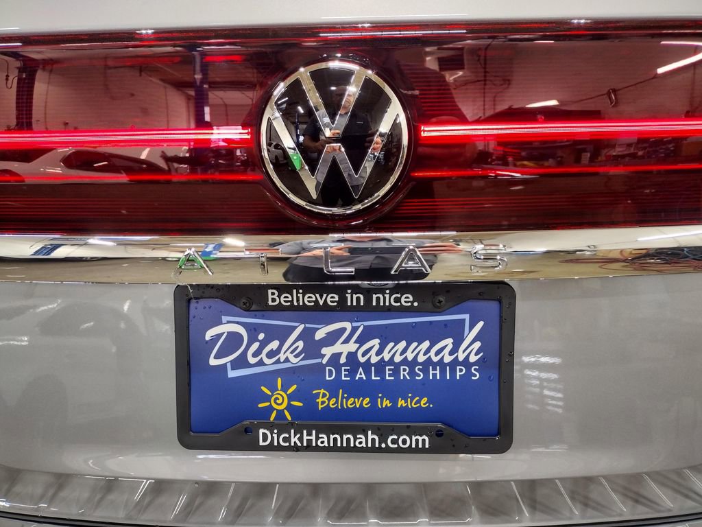New 2025 Volkswagen Atlas SE image 16