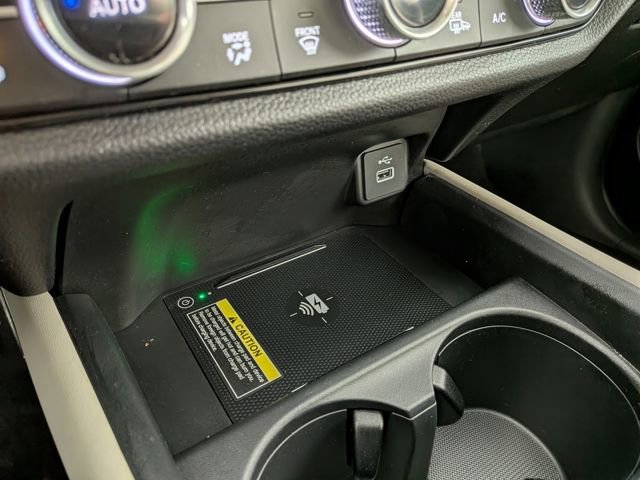 Used 2024 Honda HR-V EX-L image 9