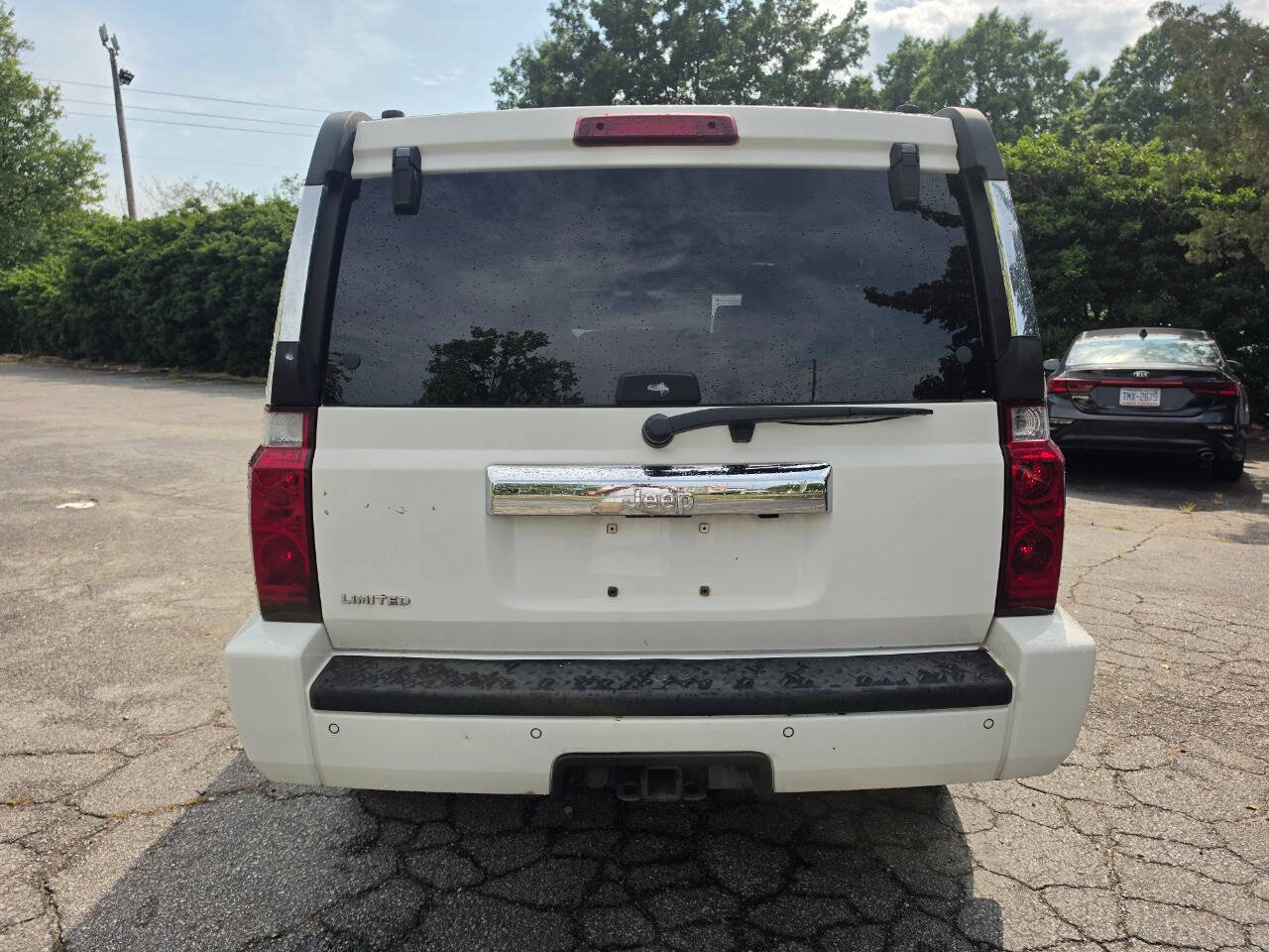 Used 2006 Jeep Commander Limited RWD image 6