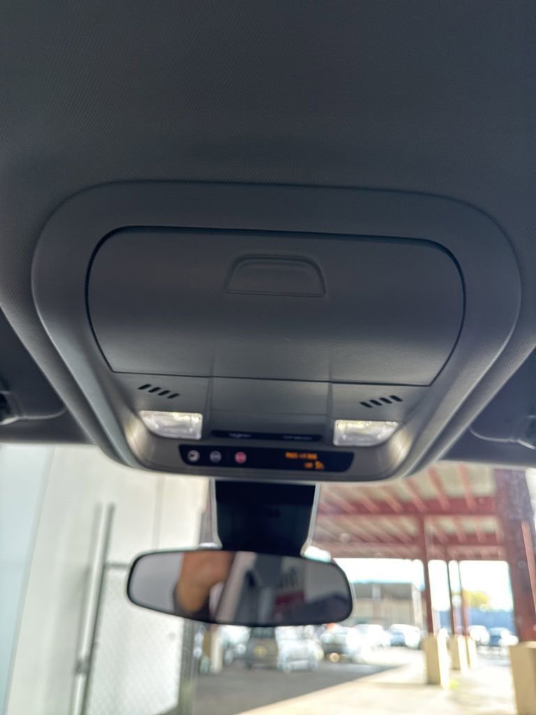 Used 2024 Chevrolet Equinox LT image 49