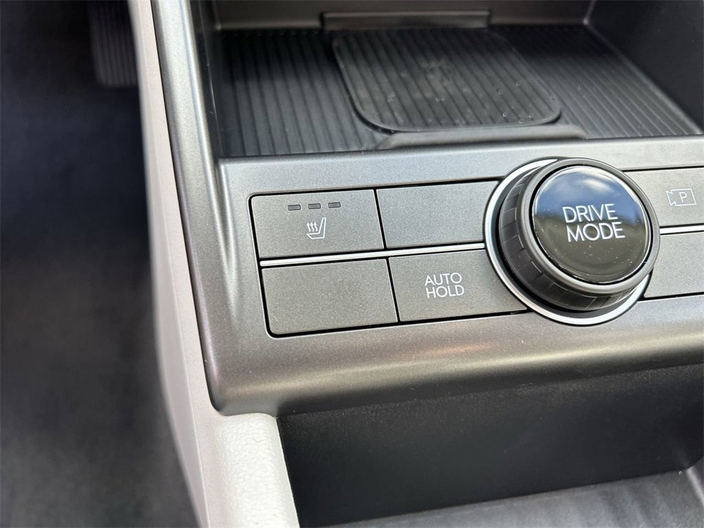 New 2026 Hyundai Kona SEL Premium image 8