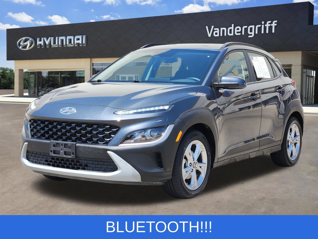 Used 2022 Hyundai Kona SEL w/ Convenience Package FWD image 2