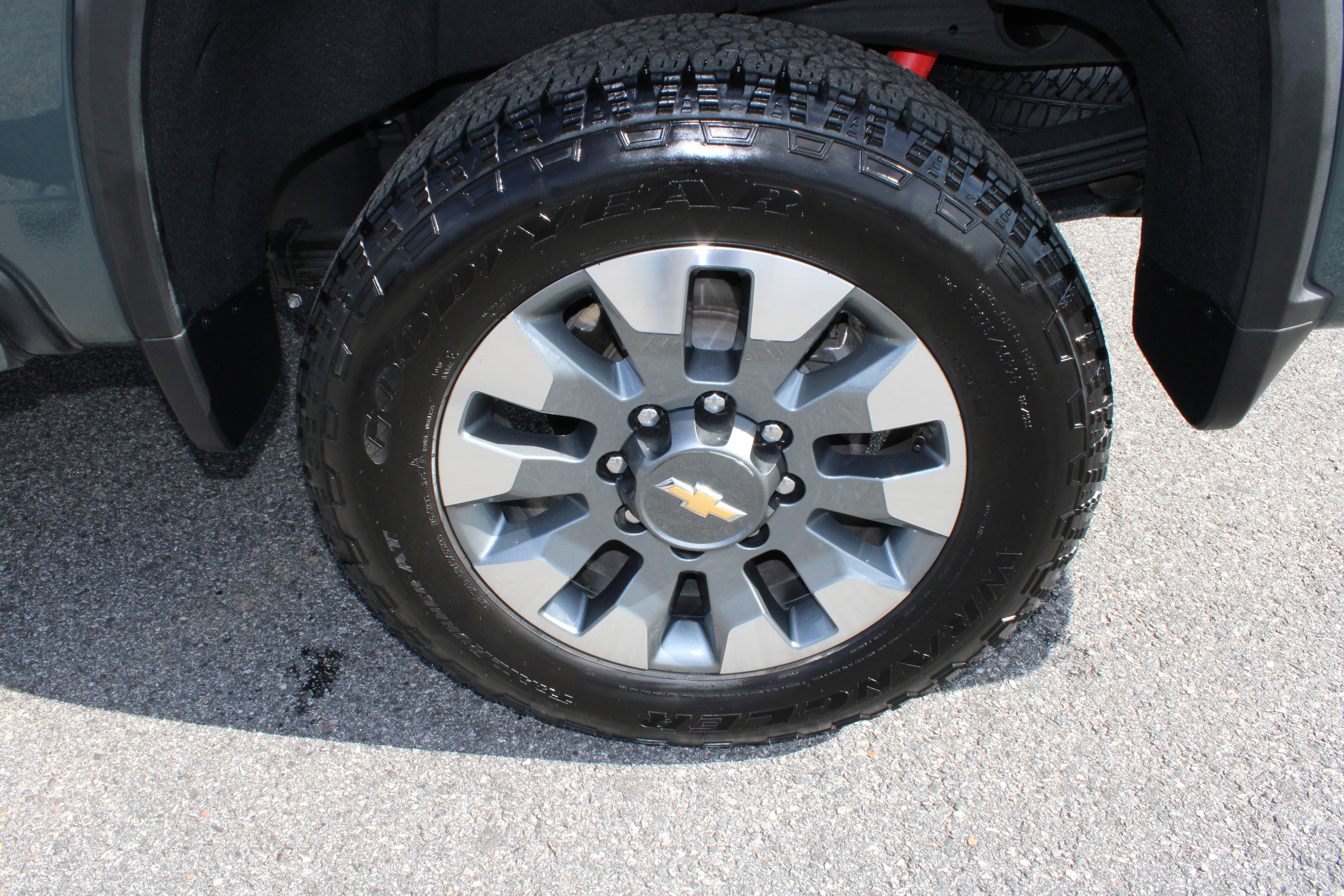 Used 2025 Chevrolet Silverado 2500 LT w/ All Star Edition image 11