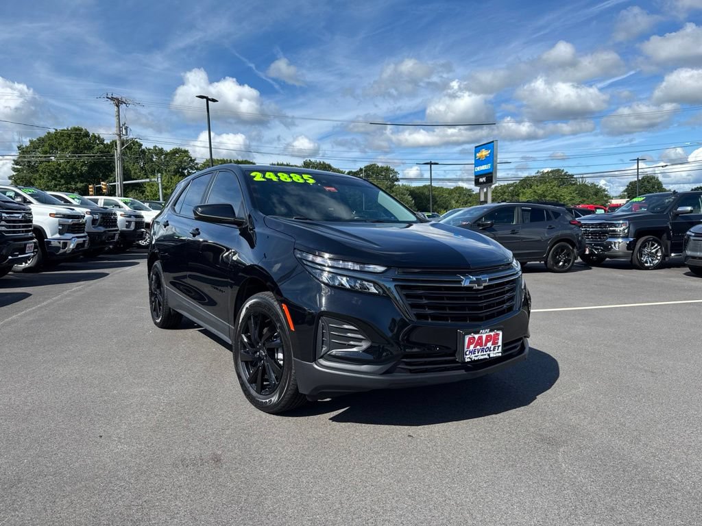 Used 2024 Chevrolet Equinox LS w/ Midnight Edition AWD/4WD image 2