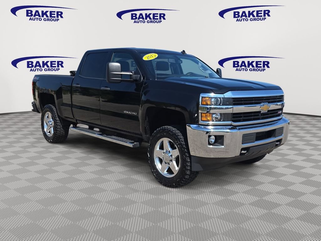 Used 2015 Chevrolet Silverado 2500 LT w/ LT Convenience Package image 3