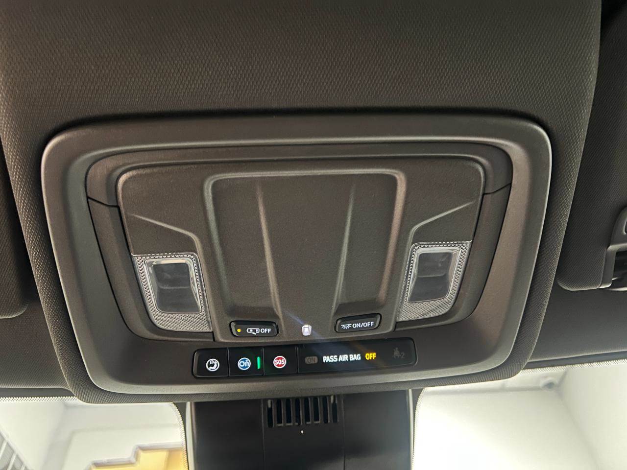 Used 2025 Chevrolet Silverado 1500 LT image 59