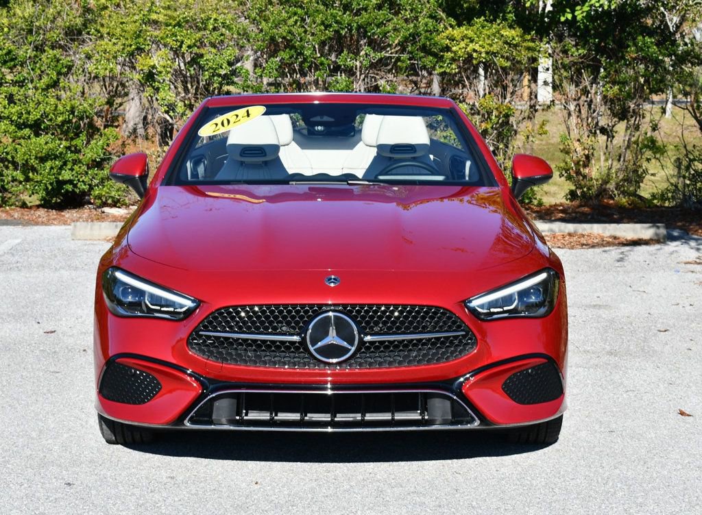 Used 2024 Mercedes-Benz CLE 300 4MATIC Cabriolet image 9