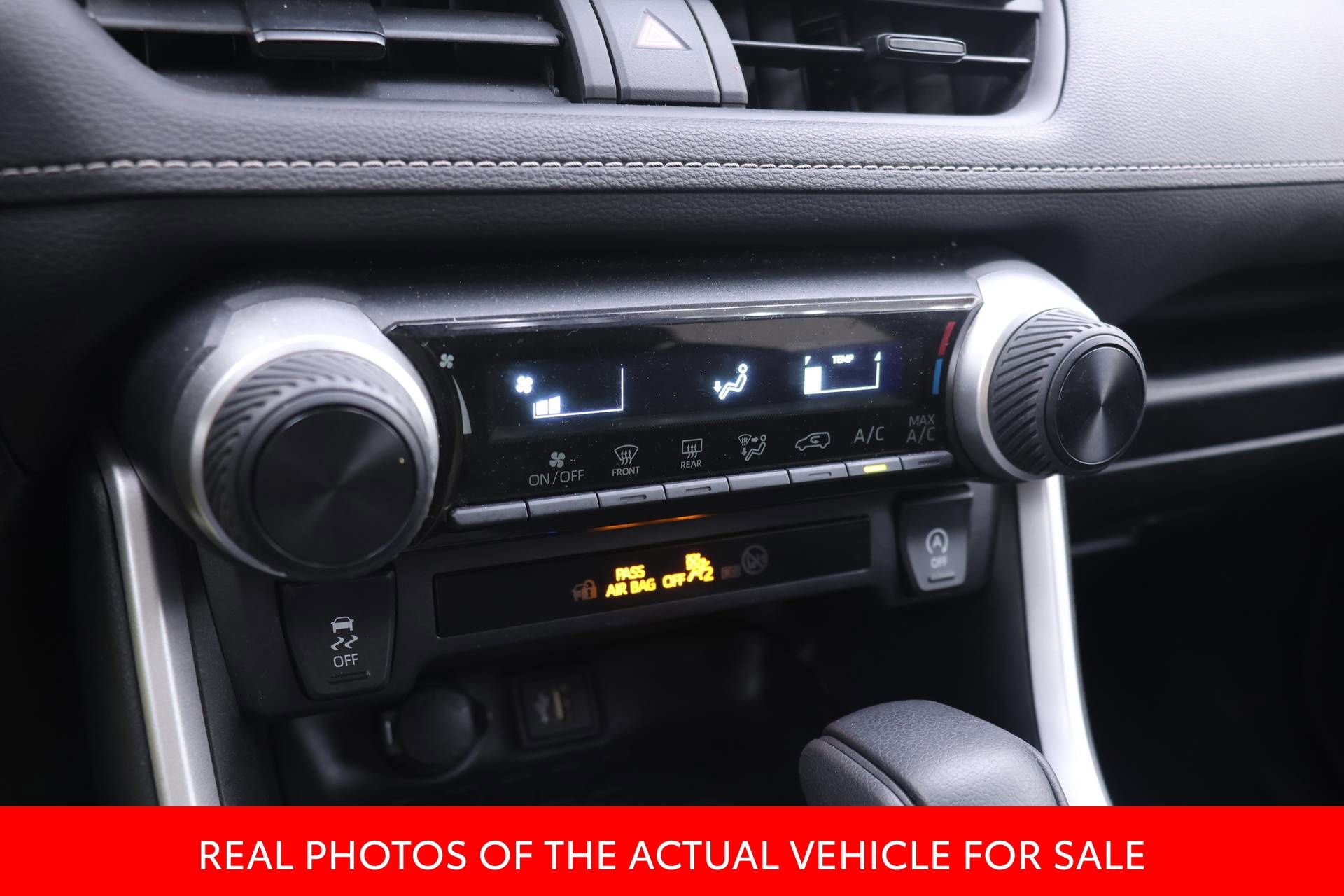 Used 2024 Toyota RAV4 LE AWD/4WD image 6