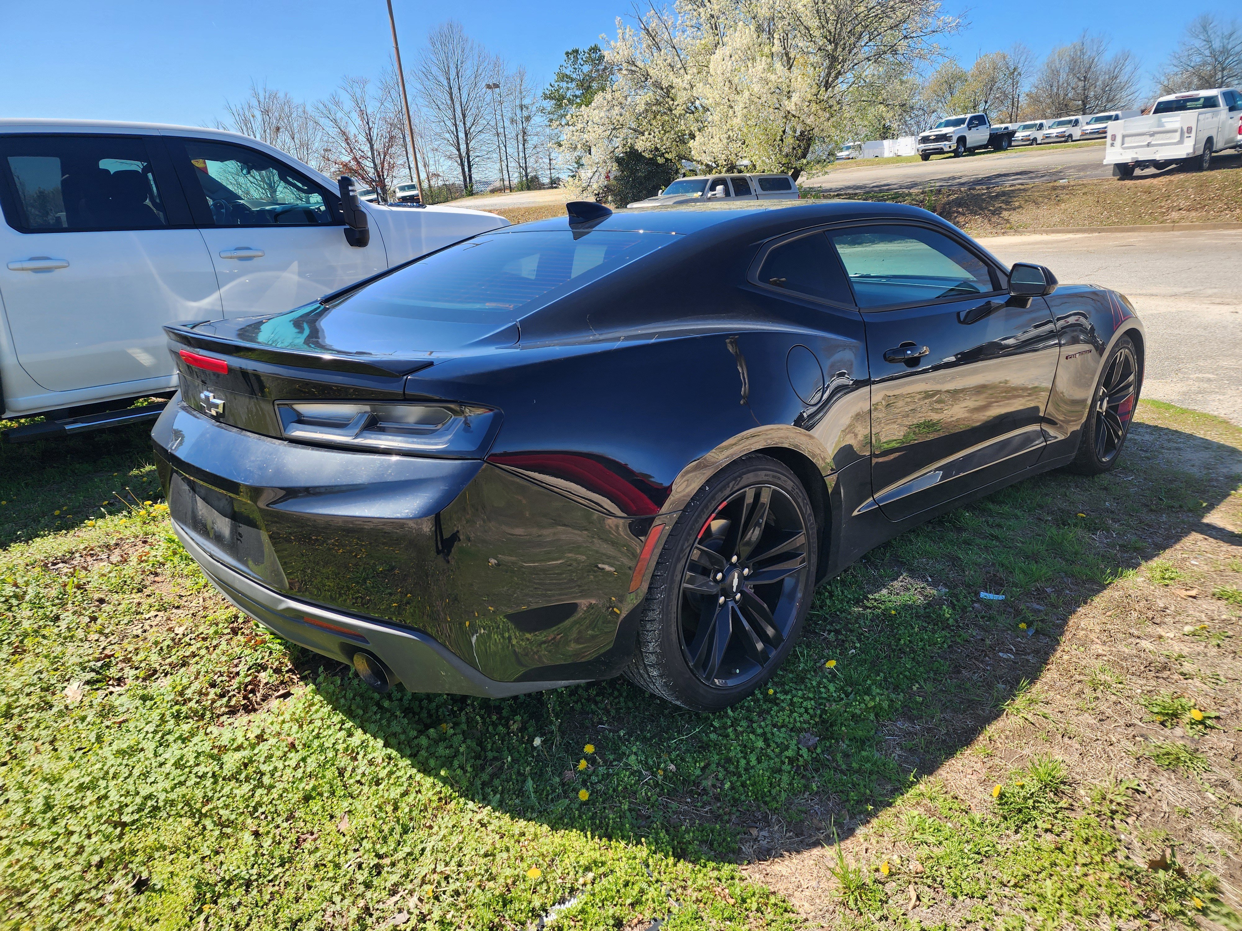 Used 2018 Chevrolet Camaro LT w/ Redline Edition image 8