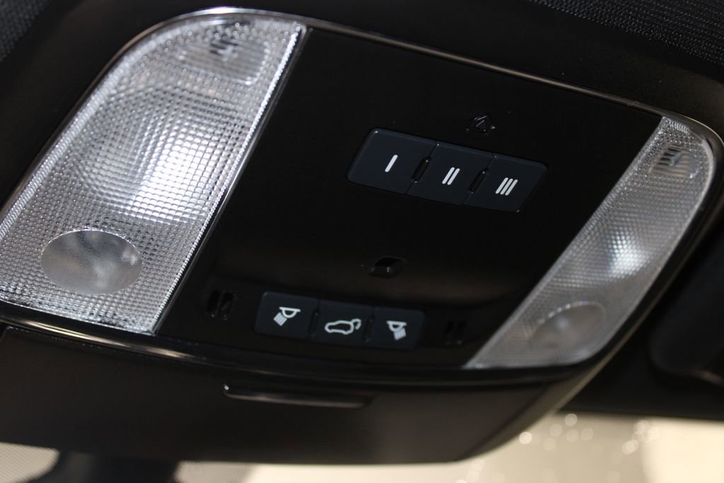 Used 2022 Jeep Grand Cherokee Laredo X image 41