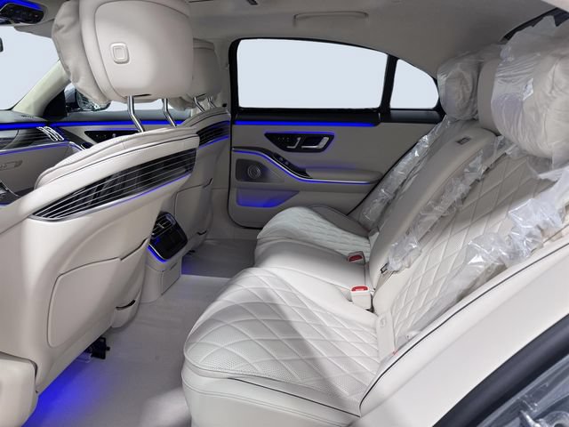 New 2026 Mercedes-Benz S 580e 4MATIC Sedan image 7