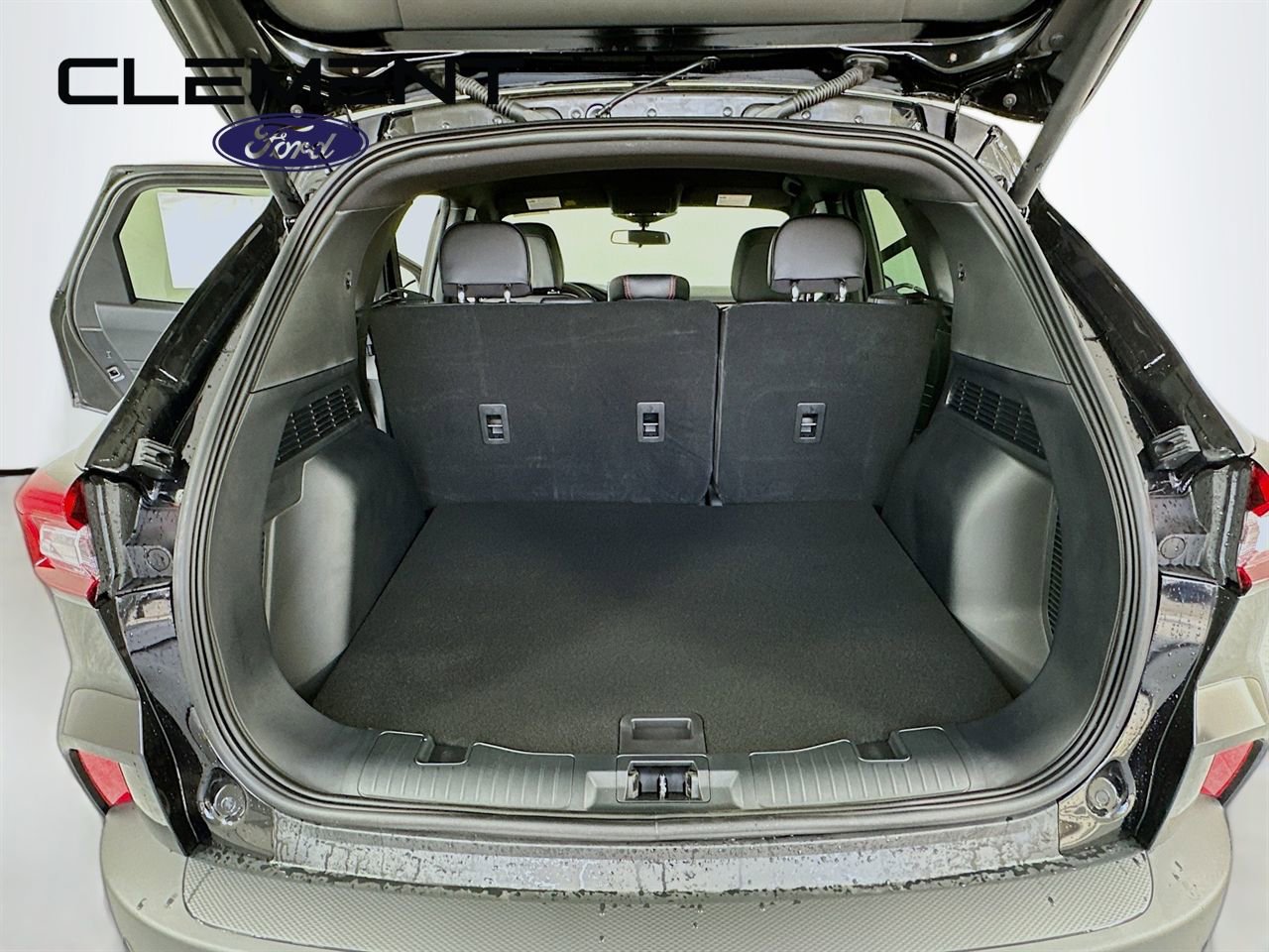 New 2026 Ford Escape ST-Line w/ Tech Pack #1 image 10