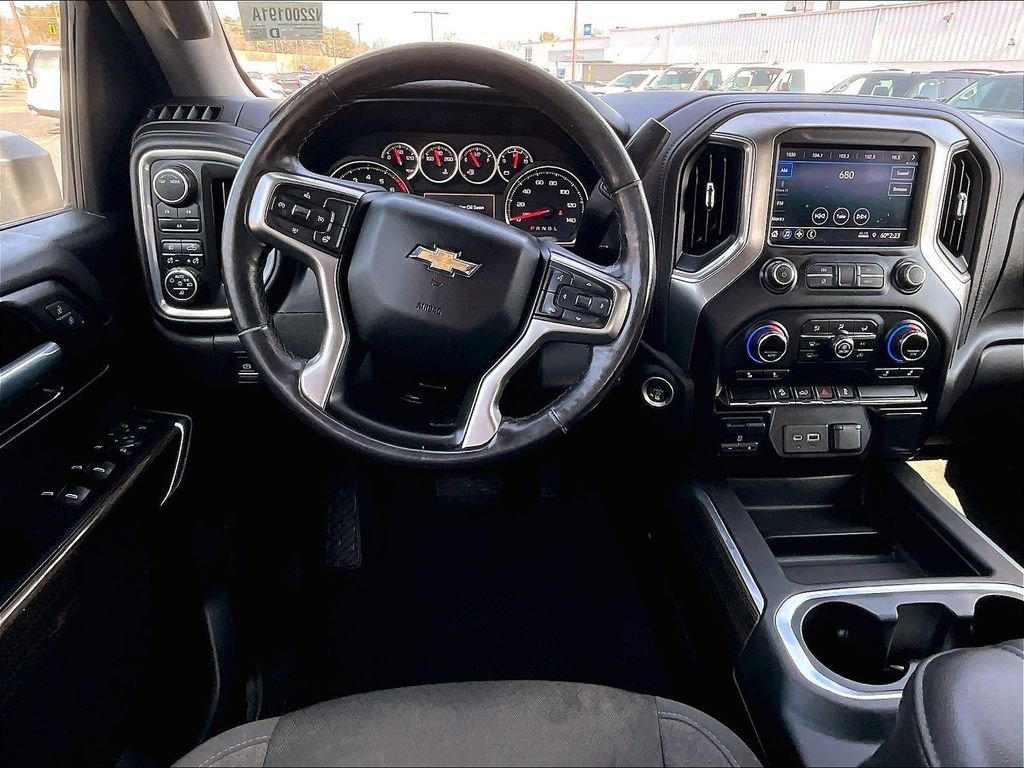 Used 2021 Chevrolet Silverado 2500 LT w/ Convenience Package AWD/4WD image 16