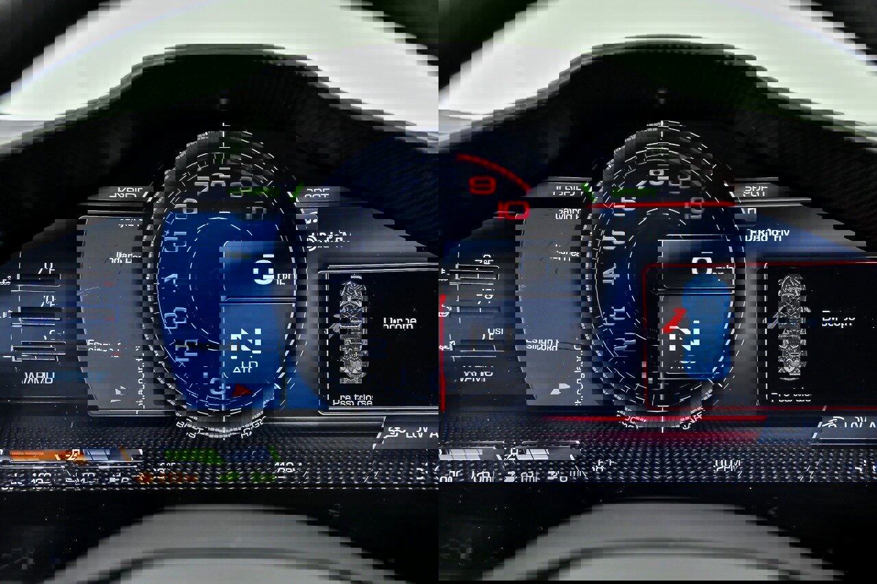 Used 2022 Ferrari SF90 Spider image 37