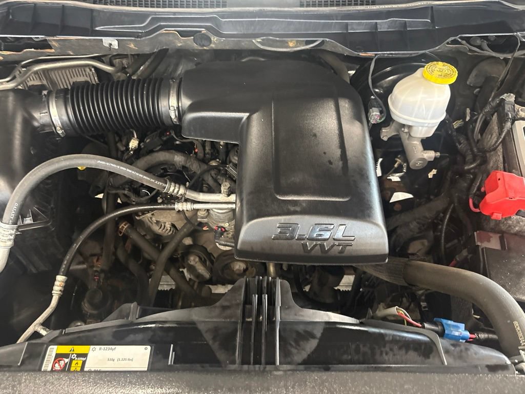 Used 2019 RAM 1500 Classic Warlock AWD/4WD image 15