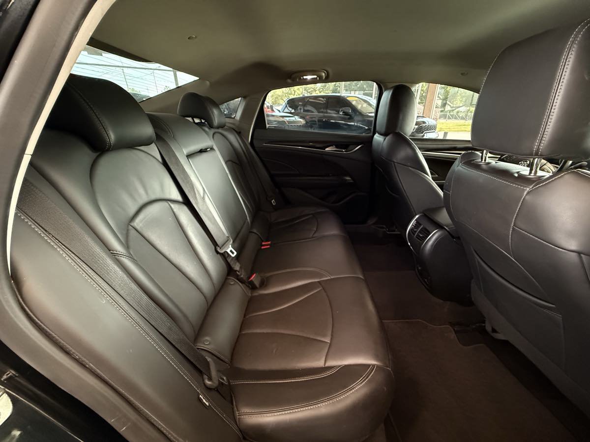 Used 2017 Buick LaCrosse Premium FWD image 32